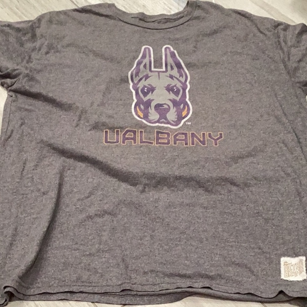 UAlbany Gray Dog Graphic T-Shirt